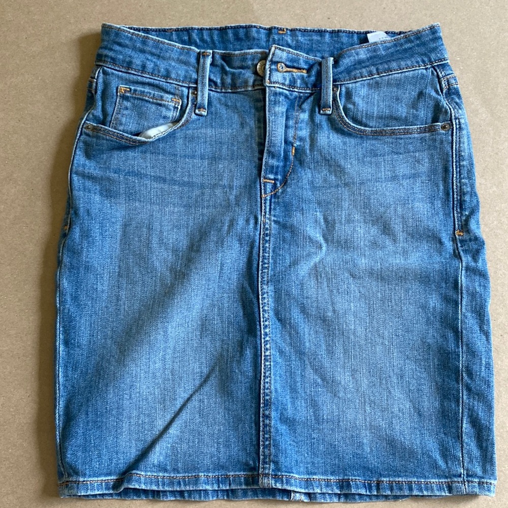 Levi Strauss & Co super cute jean skirt!